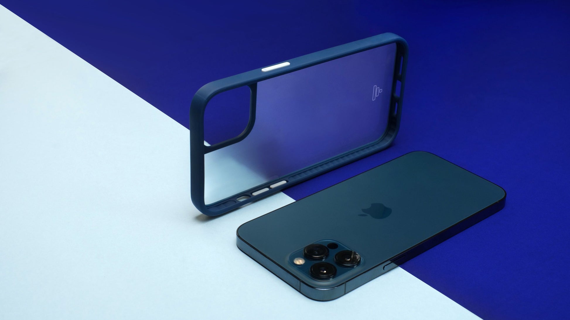 royal-blue-iphone-13-pro-max